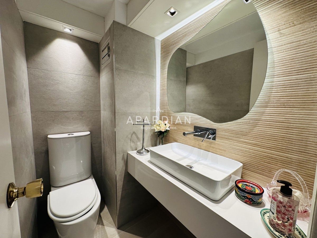 Apartamento ID.21097798 - Venta  de apartamento de 4 dormitorios en Punta de Este