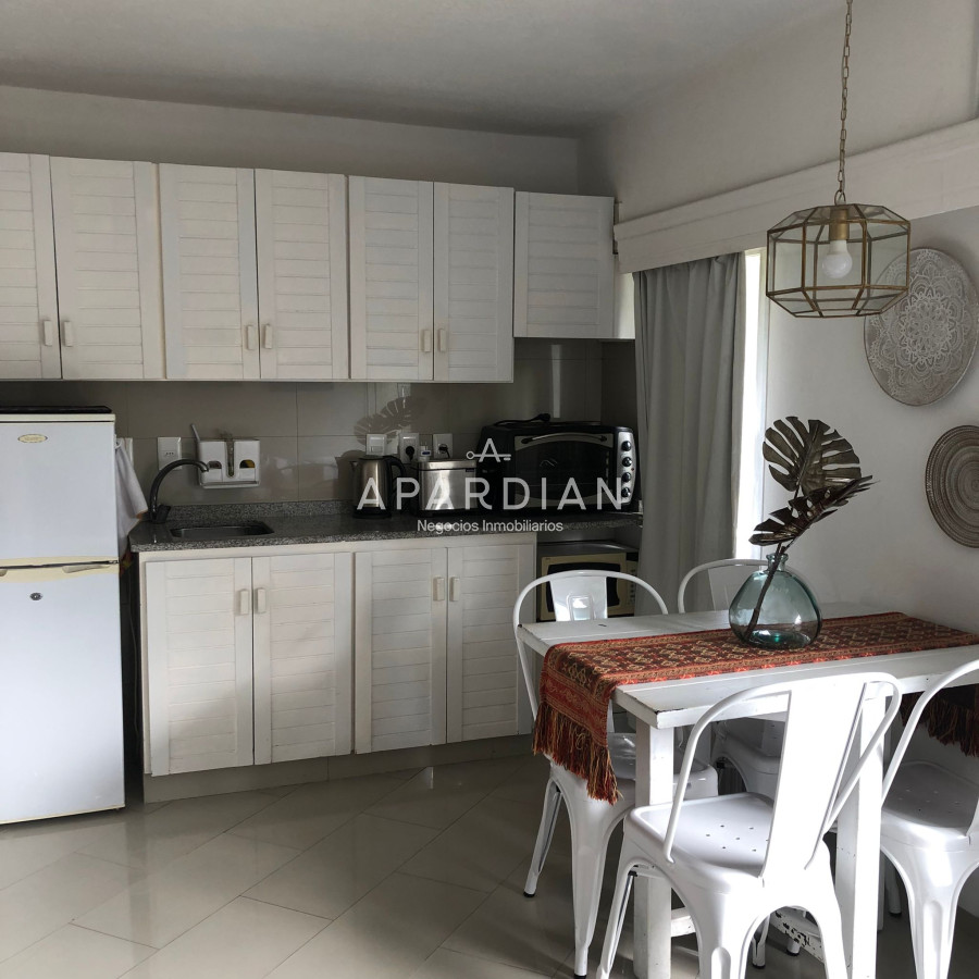Apartamento ID.21096941 -  Apartamento en venta de un dormitorio y gran playroom en Punta del Este