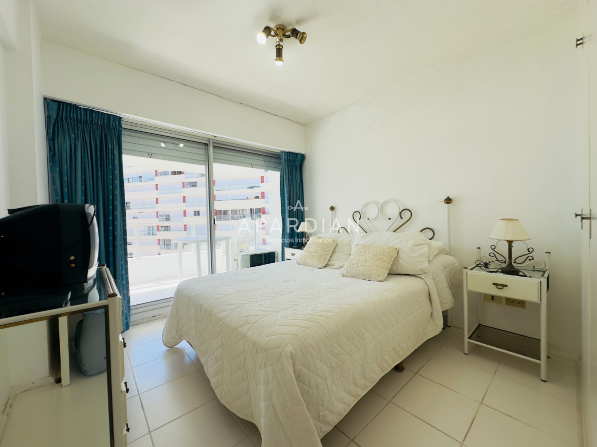 Apartamento ID.21097051 - Apto en venta, 1 dormitorio y medio, excelente ubicación, Punta del este.