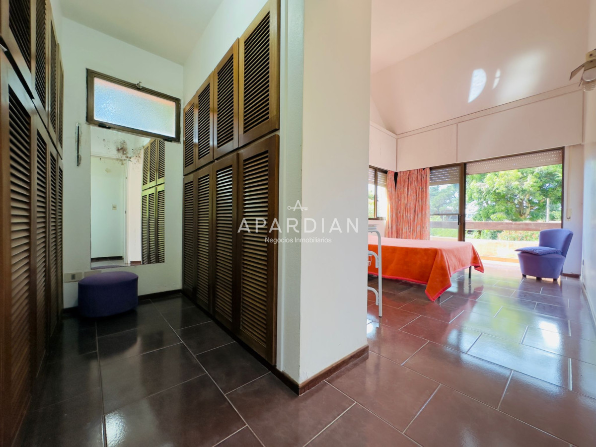 Casa ID.21096792 - Casa en Venta, 5 dormitorios, 50 metros de la playa.