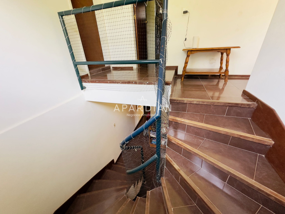 Casa ID.21096792 - Casa en Venta, 5 dormitorios, 50 metros de la playa.