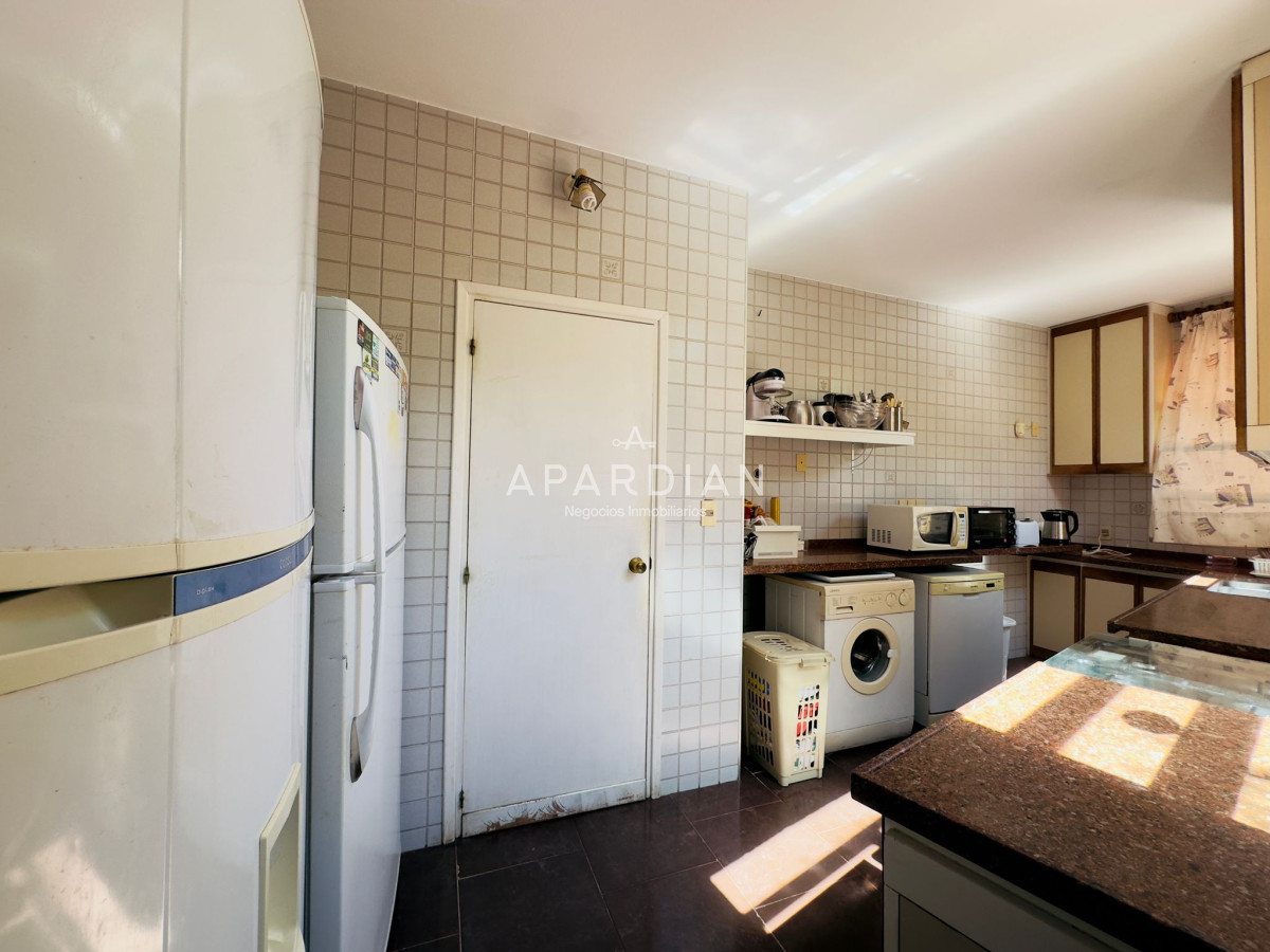 Casa ID.21096792 - Casa en Venta, 5 dormitorios, 50 metros de la playa.