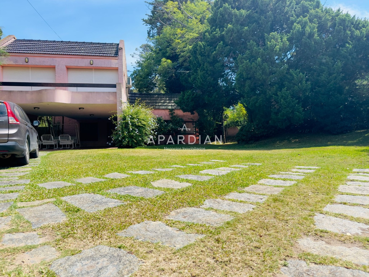Casa ID.21096792 - Casa en Venta, 5 dormitorios, 50 metros de la playa.