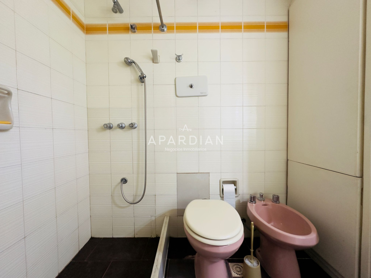 Casa ID.21096792 - Casa en Venta, 5 dormitorios, 50 metros de la playa.