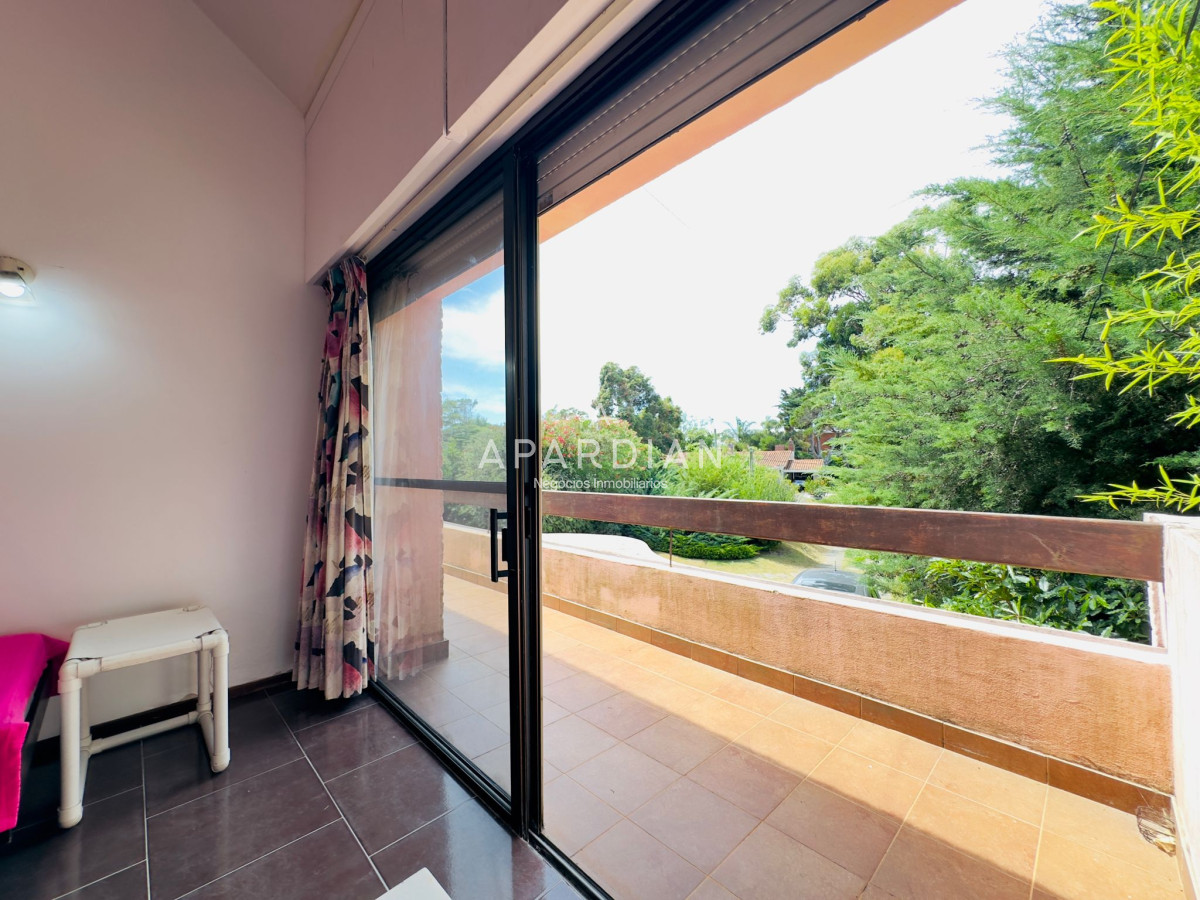Casa ID.21096792 - Casa en Venta, 5 dormitorios, 50 metros de la playa.