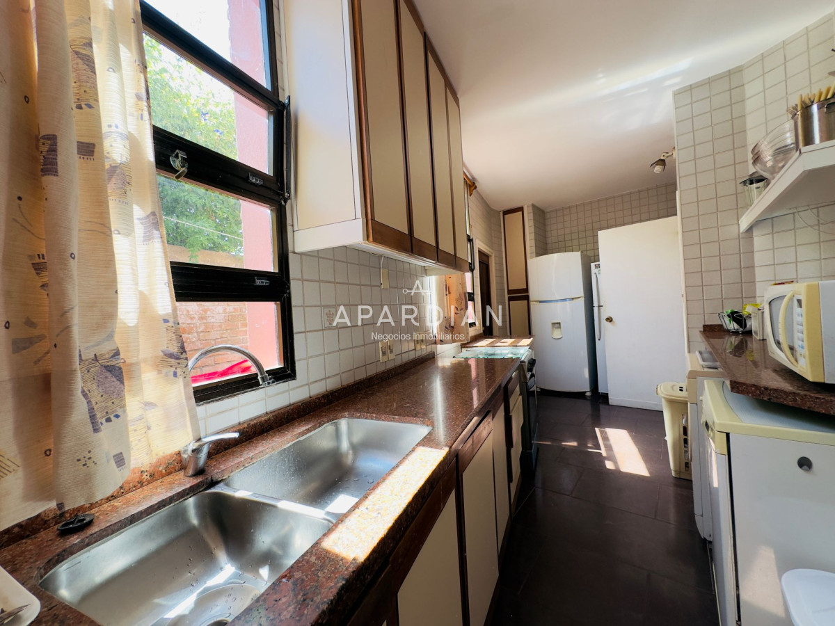 Casa ID.21096792 - Casa en Venta, 5 dormitorios, 50 metros de la playa.