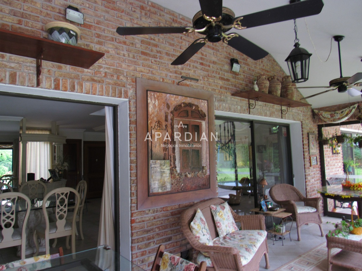 Casa ID.21096810 - Casa en venta de 7 dormitorios en Punta del Este