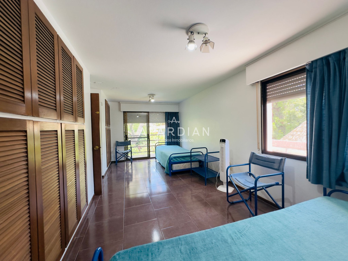 Casa ID.21096792 - Casa en Venta, 5 dormitorios, 50 metros de la playa.
