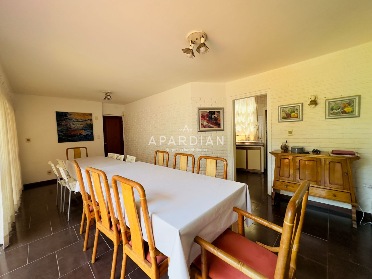 Casa ID.21096792 - Casa en Venta, 5 dormitorios, 50 metros de la playa.