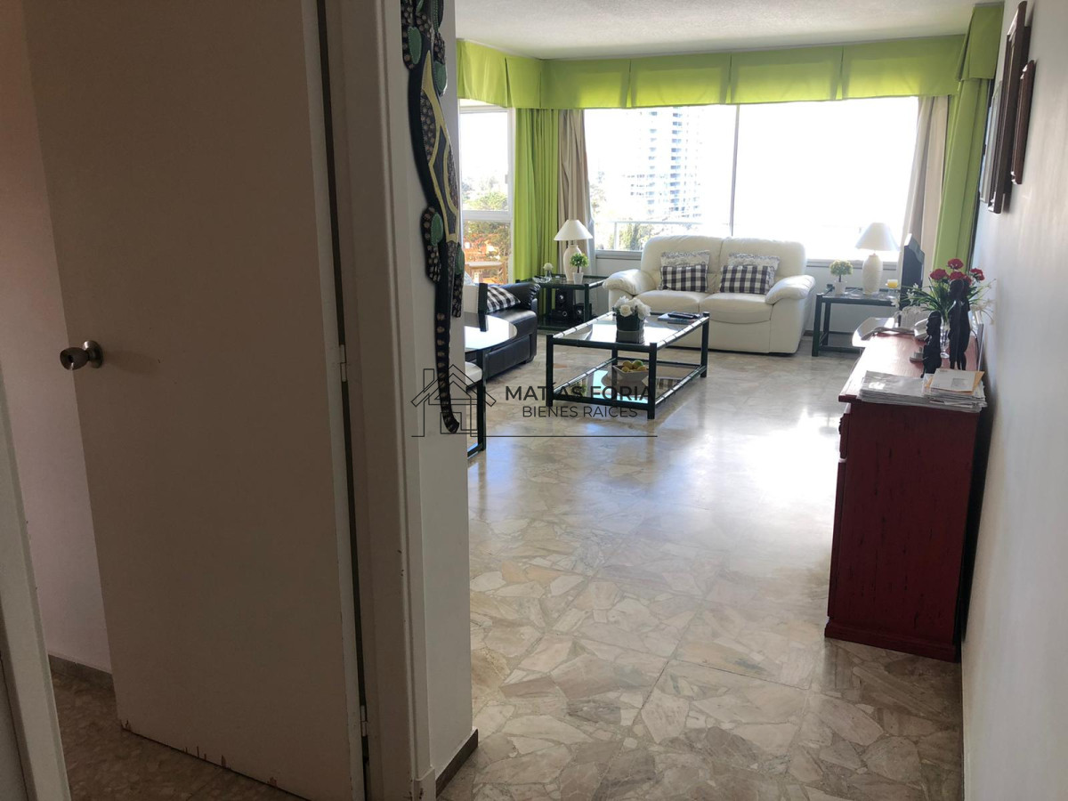 Apartamento ID.28 - Apartamento en venta de dos dormitorios en Punta del Este