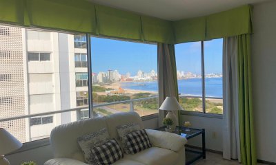 Apartamento en venta de dos dormitorios en Punta del Este