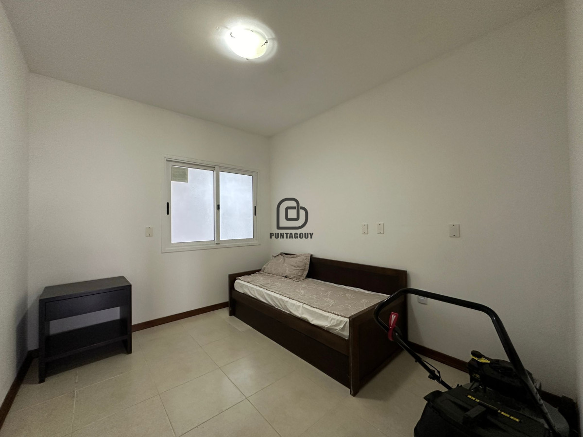 Apartamento ID.1686 - Apartamento en Venta, 2 dormitorios, Punta del Este.