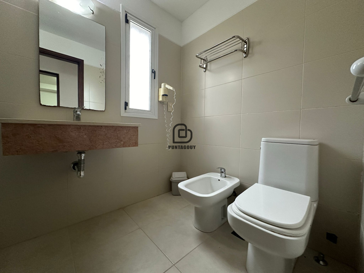 Apartamento ID.1685 - Apartamento en Venta, 2 dormitorios, Punta del Este