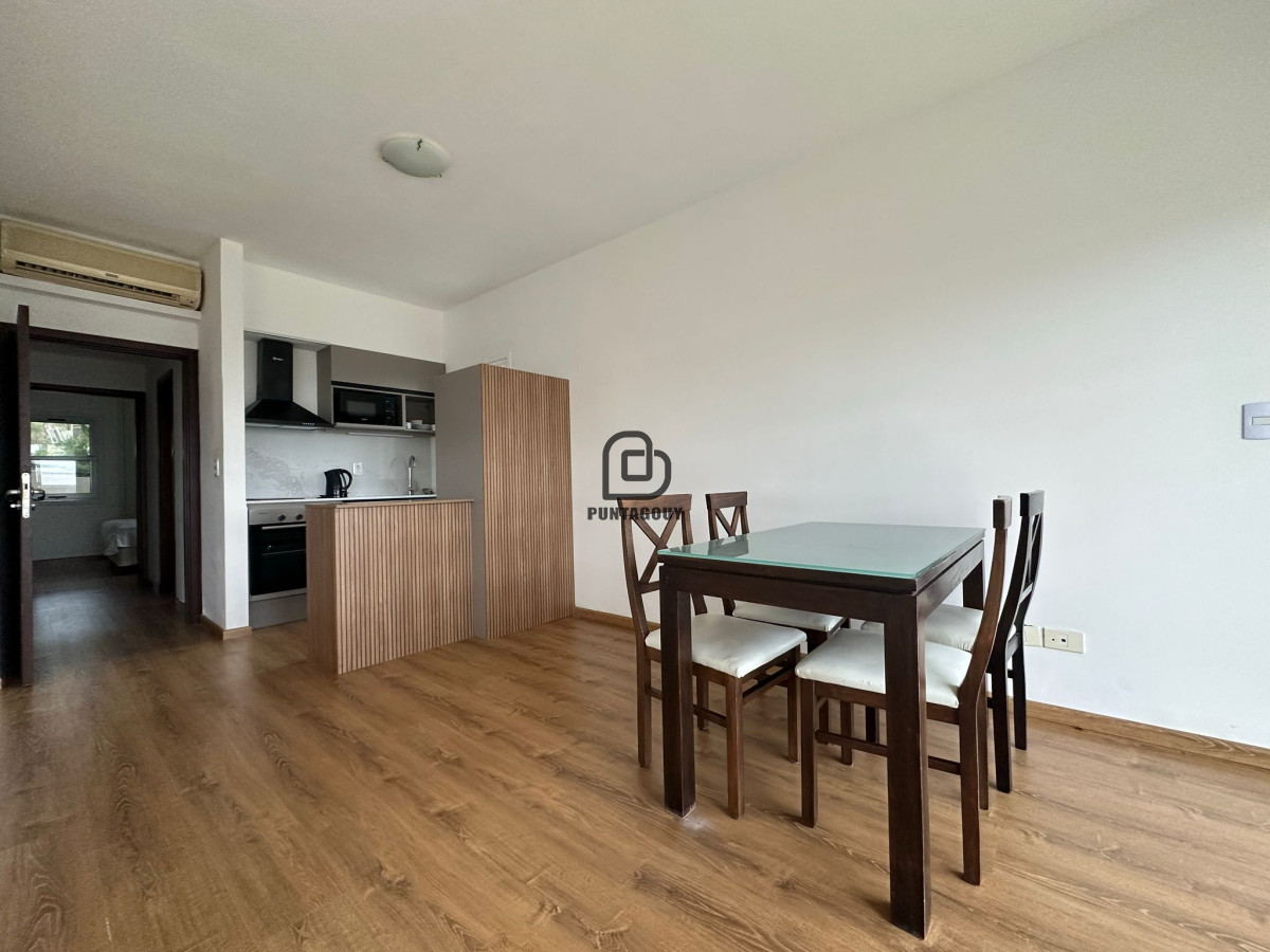 Apartamento ID.1685 - Apartamento en Venta, 2 dormitorios, Punta del Este