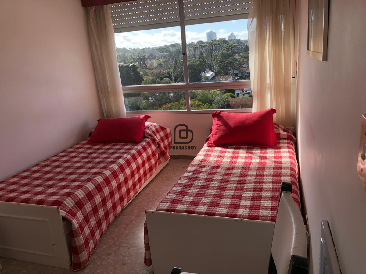 Apartamento ID.1400 - Apartamento en venta y alquiler  de 2 dormitorios en Punta del Este