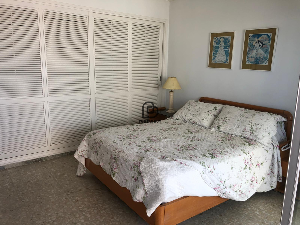 Apartamento ID.1400 - Apartamento en venta y alquiler  de 2 dormitorios en Punta del Este