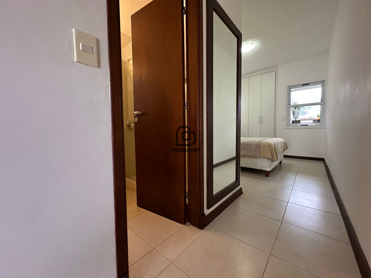 Apartamento ID.1686 - Apartamento en Venta, 2 dormitorios, Punta del Este.