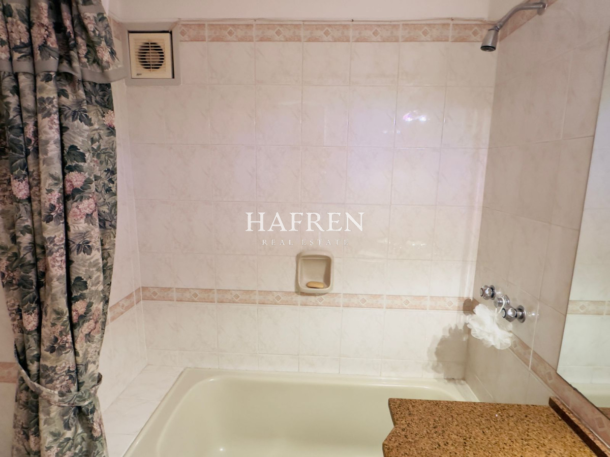 Apartamento ID.81 - Apto en venta de 2 dormitorios, 2 baños, con vista al mar!