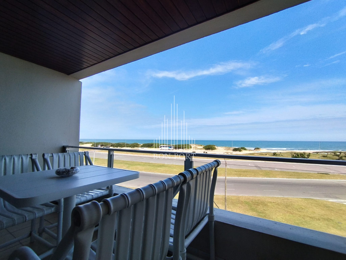 Apartamento ID.182 - Apartamento venta alquiler, de 2 dormitorios  en Punta del Este