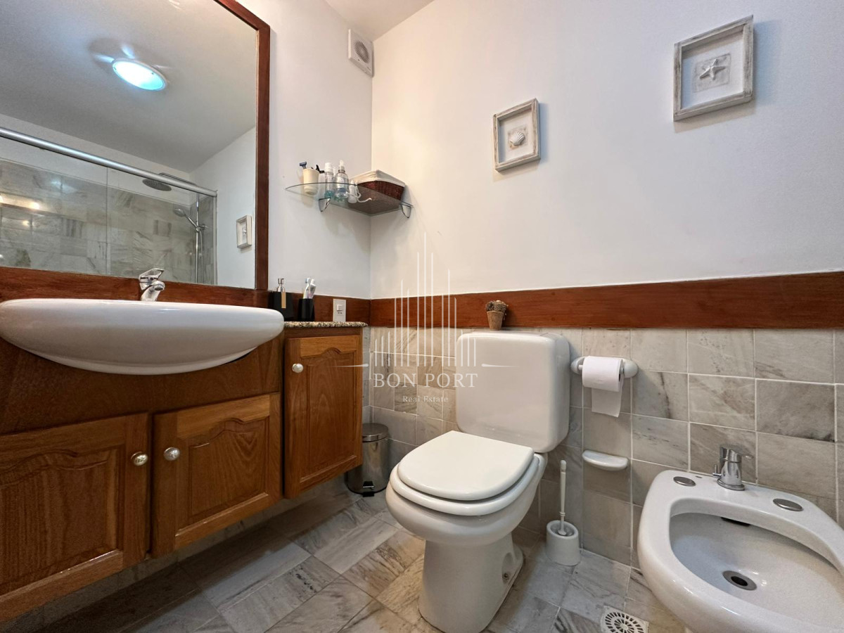 Apartamento ID.179 - Venta de apartamento de dos dormitorios en Punta del Este