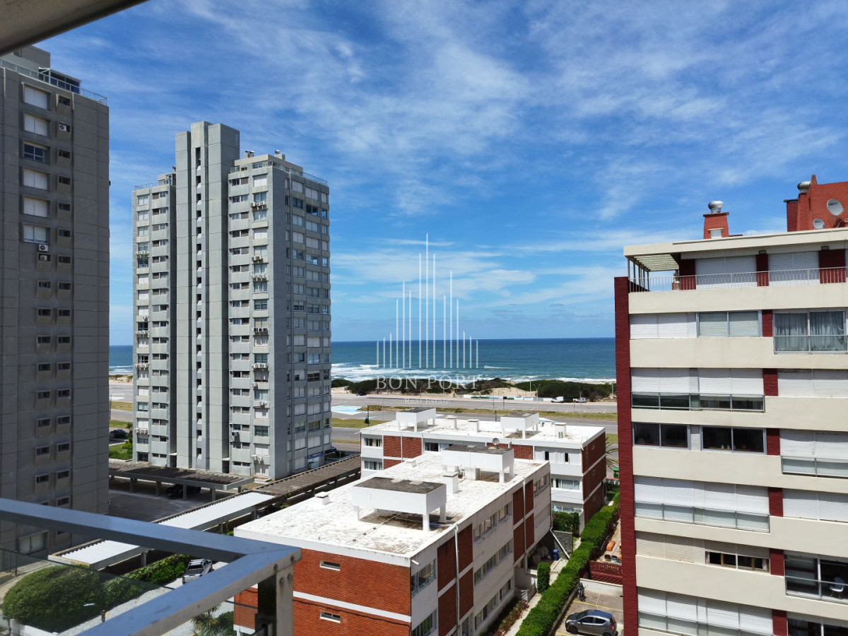 Apartamento ID.192 - Alquiler de Apartamento de dos dormitorios en Playa Brava