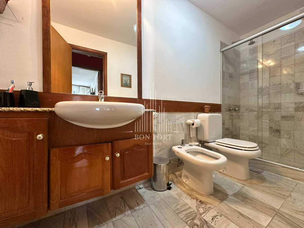 Apartamento ID.179 - Venta de apartamento de dos dormitorios en Punta del Este