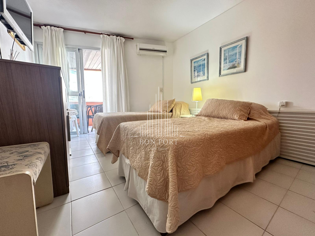 Apartamento ID.179 - Venta de apartamento de dos dormitorios en Punta del Este