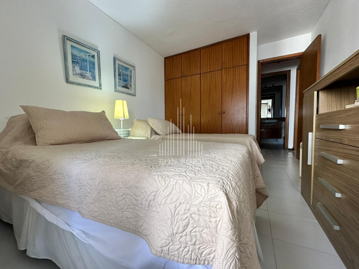Apartamento ID.179 - Venta de apartamento de dos dormitorios en Punta del Este