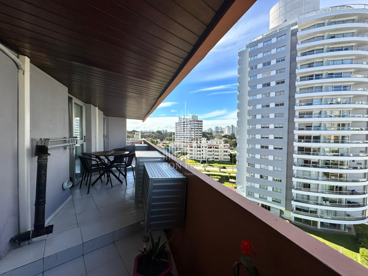 Apartamento ID.179 - Venta de apartamento de dos dormitorios en Punta del Este