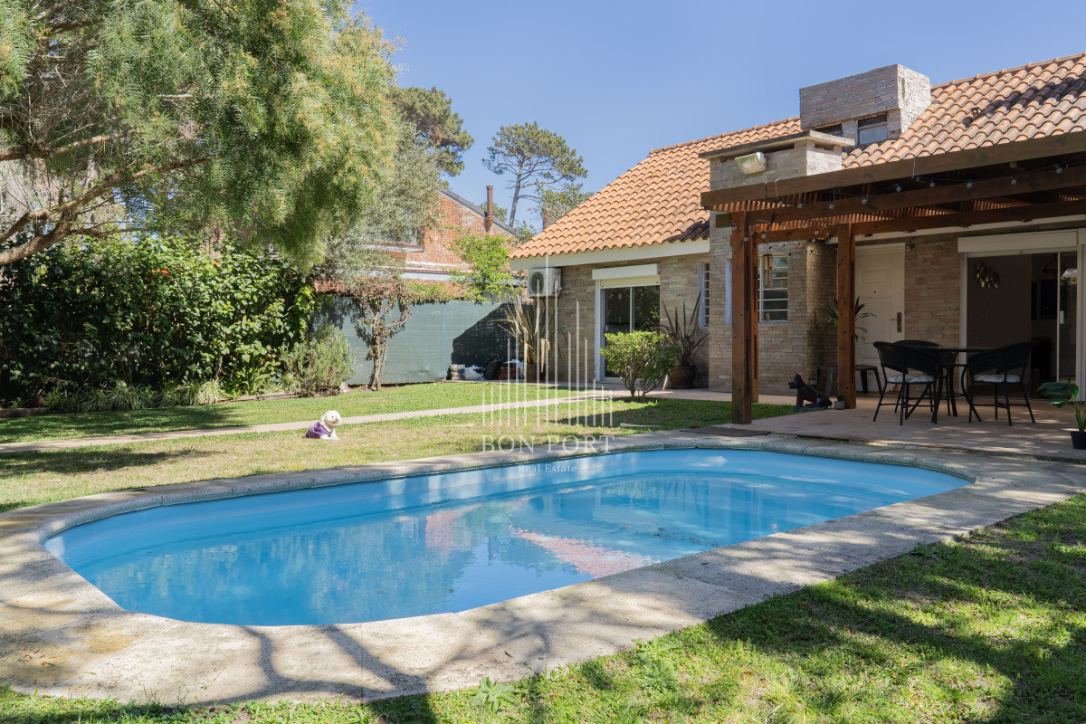 Casa ID.239 - Casa de 3 dormitorios en Venta en San Rafael Punta del Este