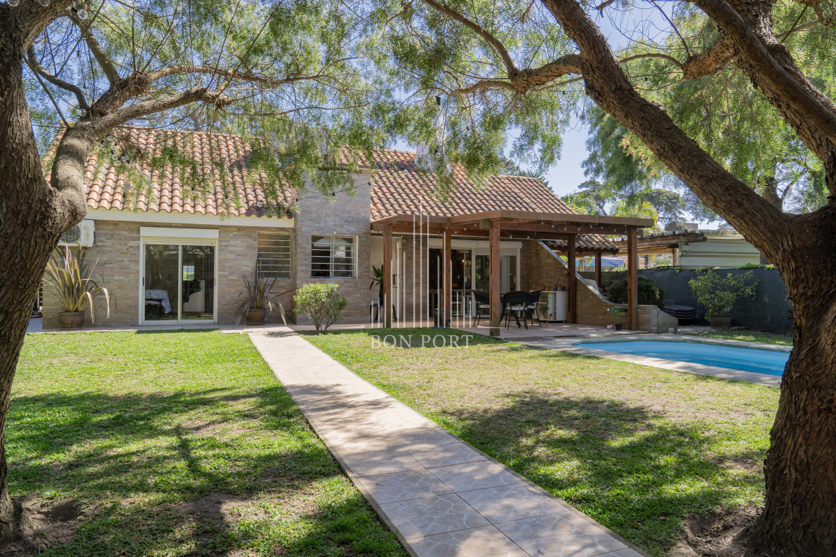 Casa ID.239 - Casa de 3 dormitorios en Venta en San Rafael Punta del Este