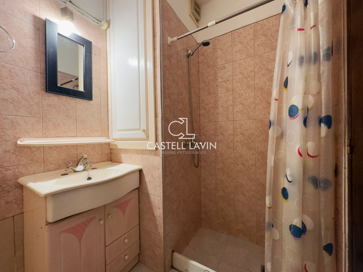Apartamento ID.160 -  Apartamento en venta  y Alquiler Anual, Excelente ubicación, 1 dormitorio, garage.