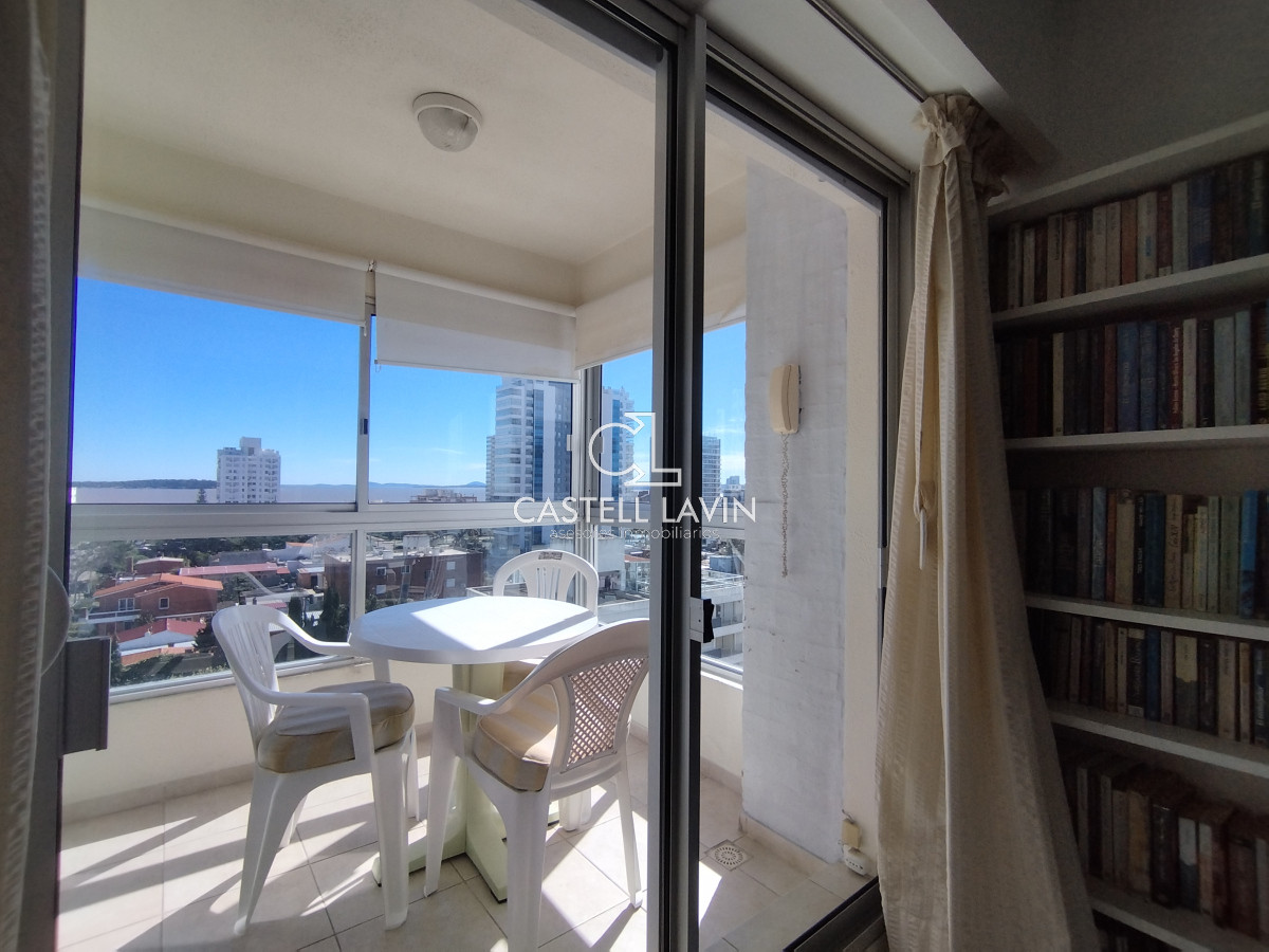 Apartamento ID.258 - Apartamento 2 Dormitorios con Servicios Playa Brava Punta del Este