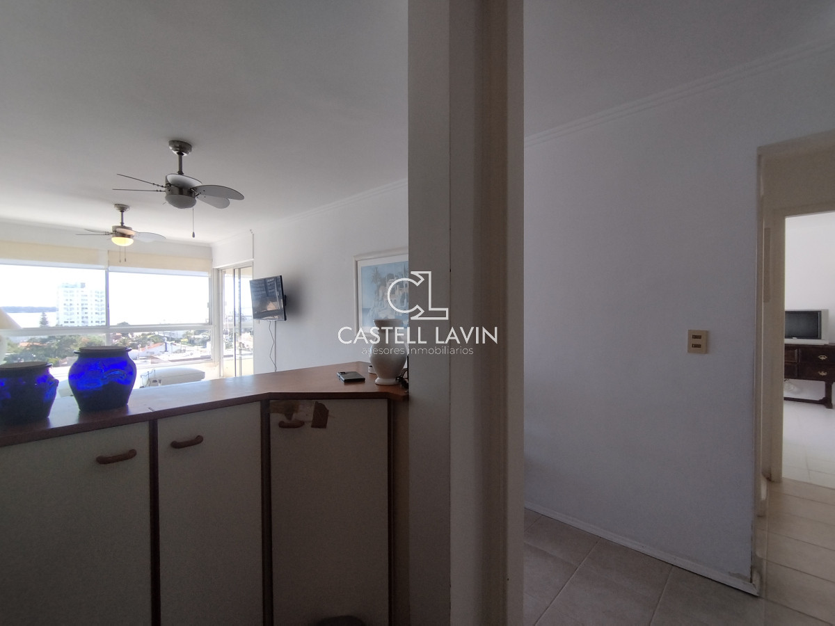 Apartamento ID.258 - Apartamento 2 Dormitorios con Servicios Playa Brava Punta del Este