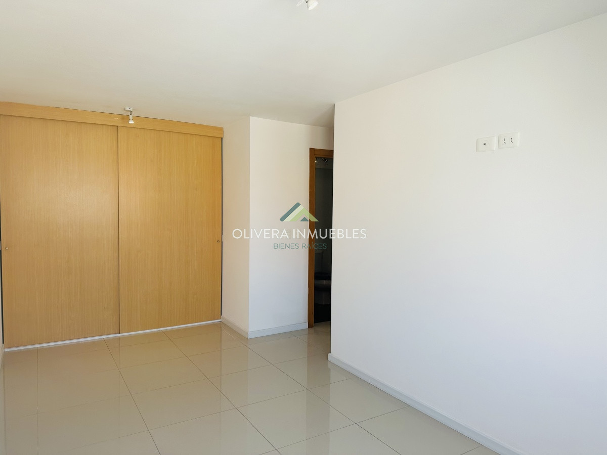 Apartamento ID.12437 - Apartamento en VENTA, 3 dormitorios, Maldonado, Uruguay