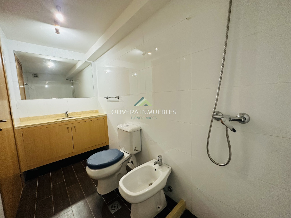 Apartamento ID.12437 - Apartamento en VENTA, 3 dormitorios, Maldonado, Uruguay