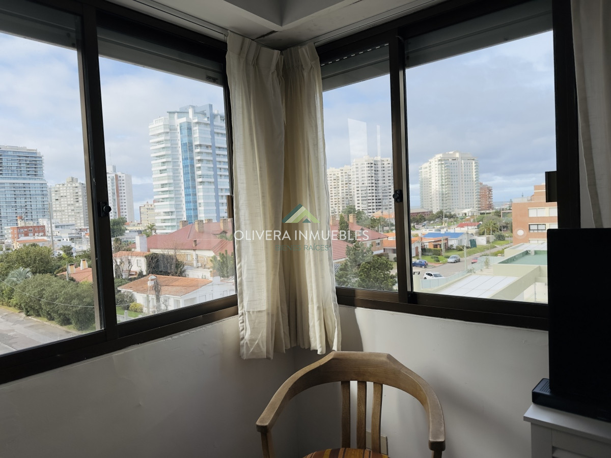 Apartamento ID.12507 - Apartamento en venta, 3 dormitorios, vista al mar, primera linea, playa mansa.