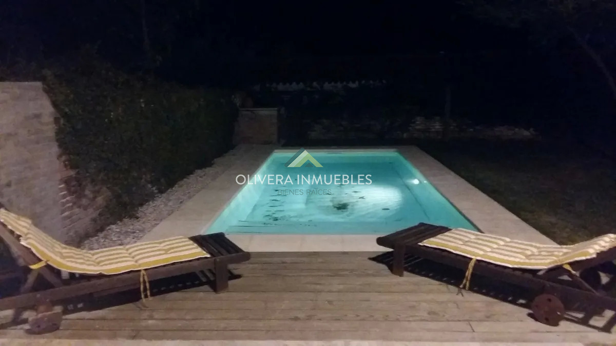 Casa ID.11487 - Alquiler y venta de casa de 5 dormitorios en Punta del Este