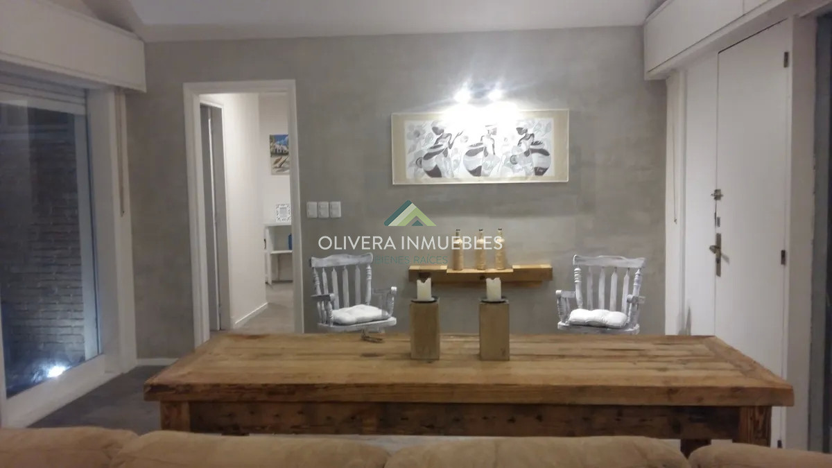 Casa ID.11487 - Alquiler y venta de casa de 5 dormitorios en Punta del Este