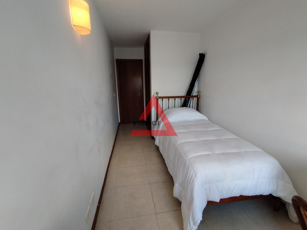 Apartamento ID.211 - Apartamento en venta frente a playa mansa