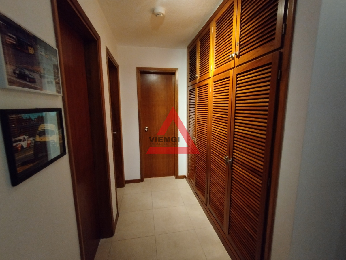 Apartamento ID.211 - Apartamento en venta frente a playa mansa