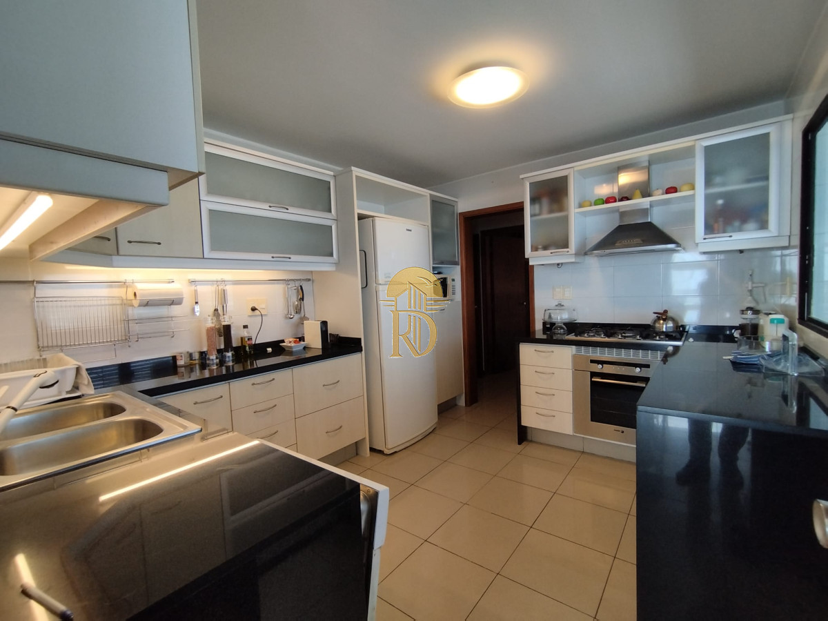 apartamento en venta sobre playa mansa -id-152-7