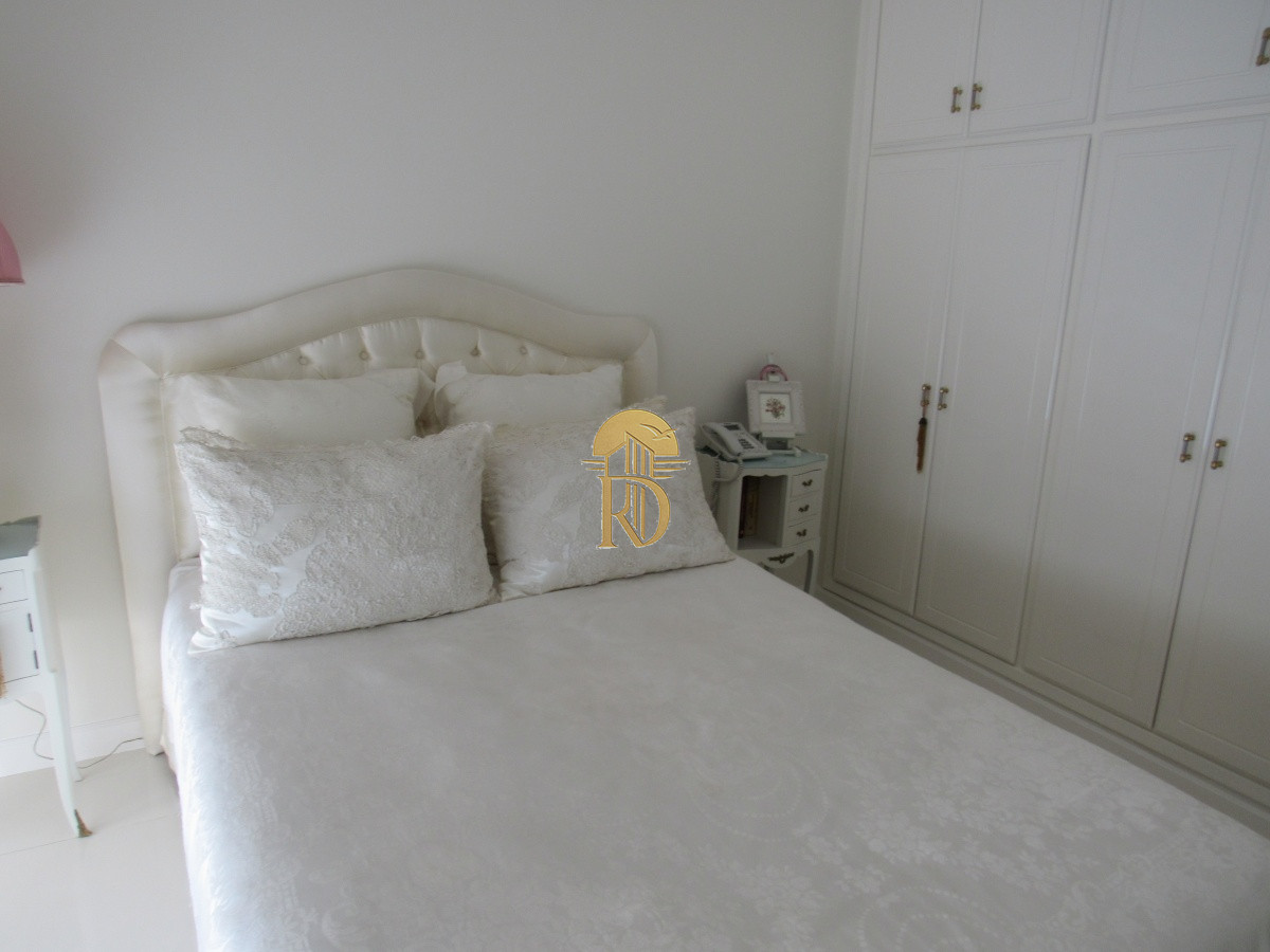 Venta  Y alquiler de apartamento de 3 dormitorios en Punta del Este -id-158-22