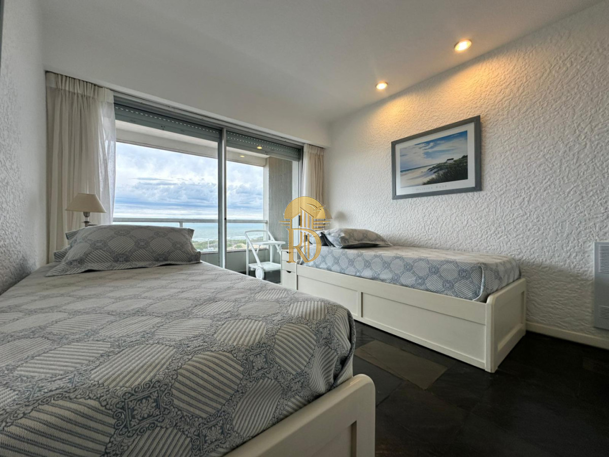 apartamento en venta sobre playa brava -id-650-15