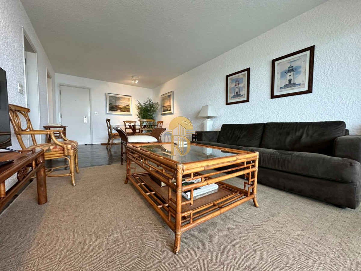 apartamento en venta sobre playa brava -id-650-1