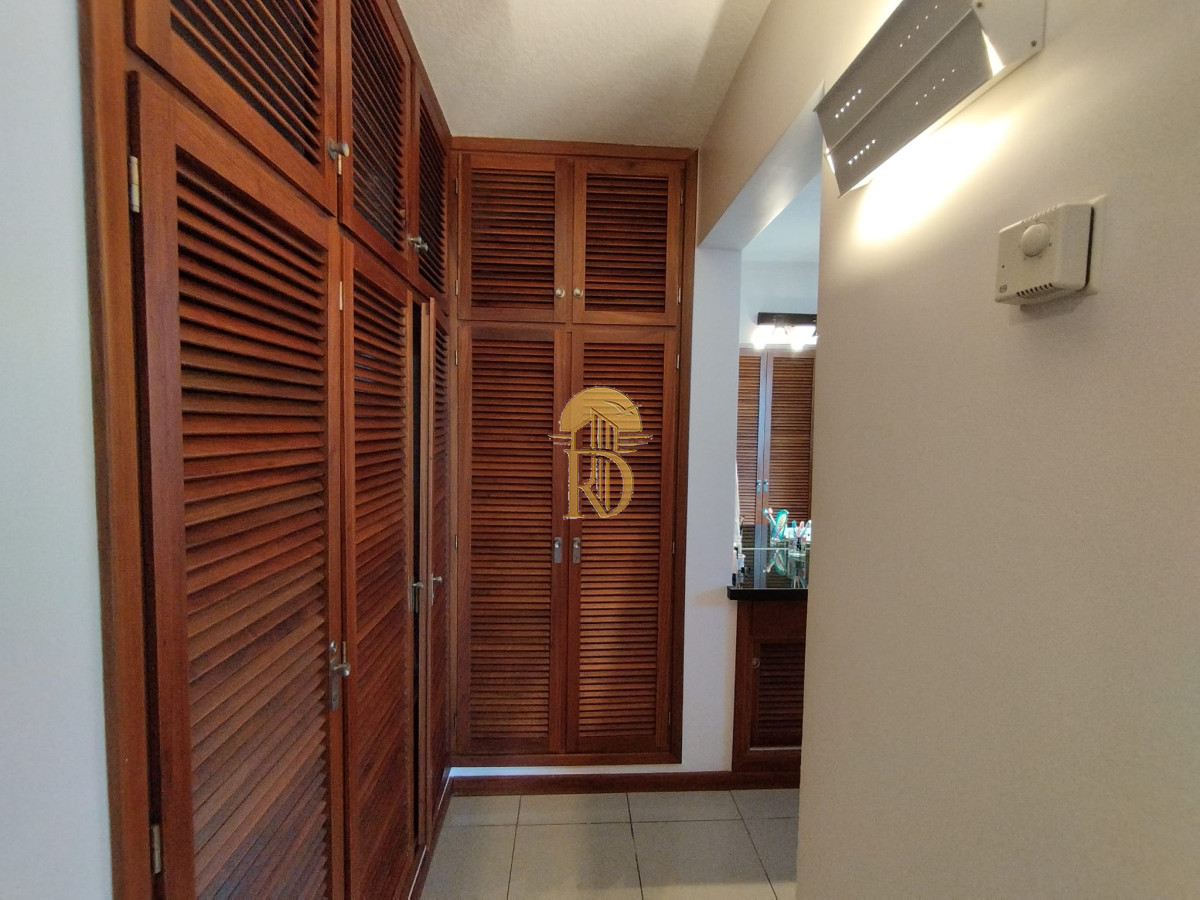 apartamento en venta sobre playa mansa -id-152-27