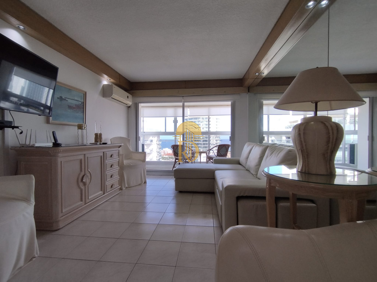 Apartamento de un dormitorio y medio en alquiler y venta en Punta del Este -id-862-4