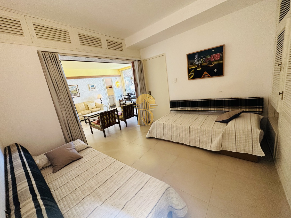 Venta de apartamento de dos dormitorios en Punta del Este -id-445