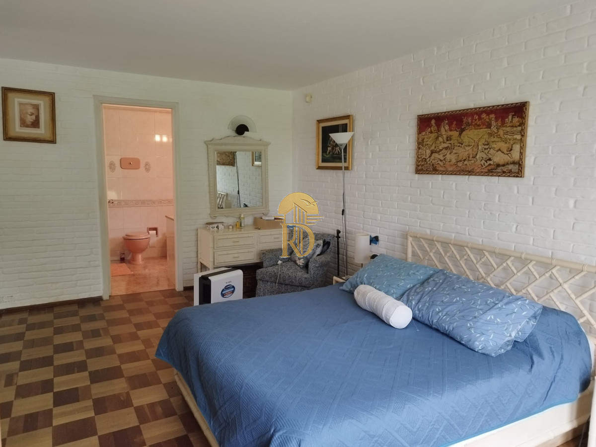 Casa en venta de 3 dormitorios y dependencia en Punta del Este -id-1127-17