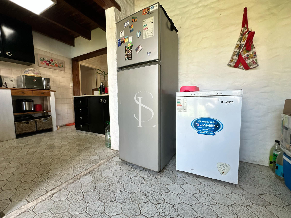 Casa ID.158 - Casa de 4 dormitorios y dependencia de servicio en venta en Pinares